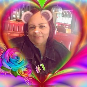 Meet your Posher, Denise